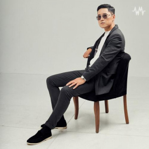 Песня Нүркен Амангелді – Сен менің жанарымның ішіндесің