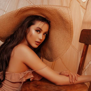 Песня Ақбота-Нұр – Жүрегімді жаралама