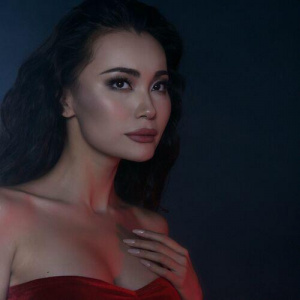 Песня Zhanar Dugalova, Нурболат Абдуллин – Жаңбырлы түн