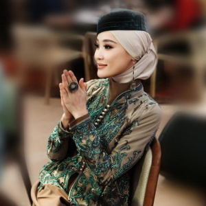 Песня Мөлдір Әуелбекова – Гауһартас (Халық Әні)