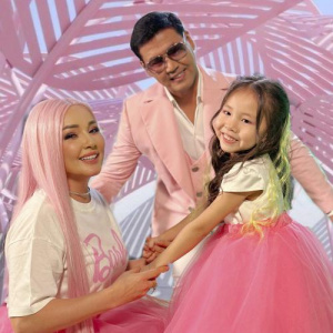 Песня Zhanbolat Erbatyrov, Жазира Байырбекова – ҚУЫРШАҚ BARBIE