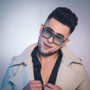 Песня Шах Атажанов – Бабник емеспін