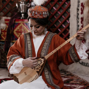 Песня Ләззат Байырбекова – Қазақтың қызы әдемі