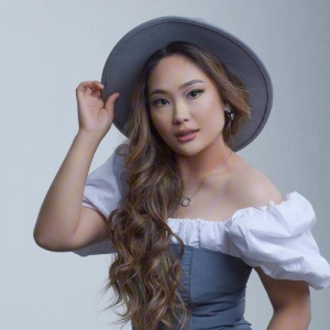 Песня Жібек Тлеужан – Әке