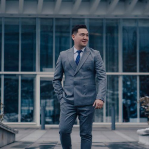 Песня Олжас Ксенбай – Жүрегімді жаралады