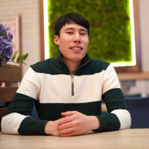 Песня Gali Muratzhan – Jaqyn Adam