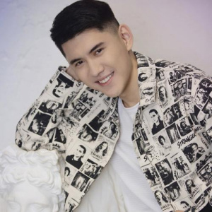 Песня Абзал Тасмуханбет – Қош Махаббат