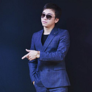 Песня Руслан Сатенов – Сен кеттің