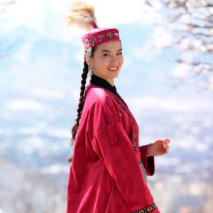 Песня Аглакова Ұлжан – Адамның жасы туралы терме