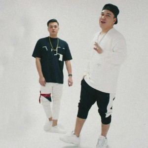 Песня Shokan Ualikhan feat. Aidyn Zhumakhan – Aldadyn Ba