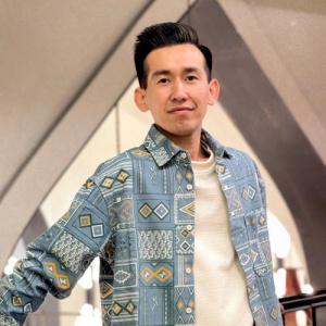 Песня Ермек Берекет Теміртайұлы – Ата-анаға алғыс