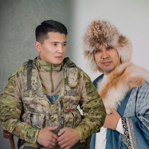 Песня Нұрлыбек Жулекенов, Нұрсаят Серікбаев – Біз қазақ ұлдары