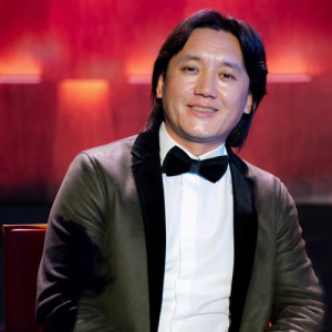 Песня Айбек Мұхамедәлі – Ақ моншақты аруым