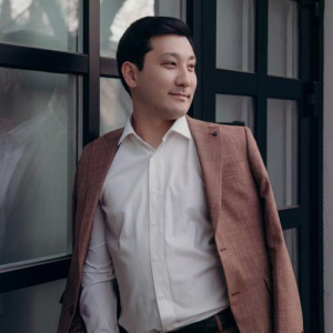 Песня Азиз Абдурасул – Жалғыз жалғыз