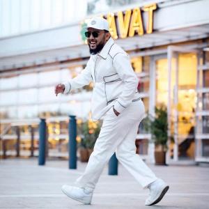 Песня Еркебұлан Құмаров – Қыз жолдас