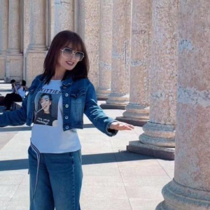 Песня Гүлсім Қаратаева – Биле, құрдастар