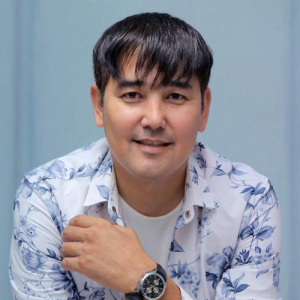 Песня Искендеров Қайрат – Қызым менің