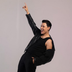 Песня Қанат Досан – Неге қарамайсың