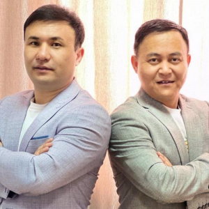 Песня Оралхан Әсет, Жусупов Нуржан – Заманбегім заңғарым