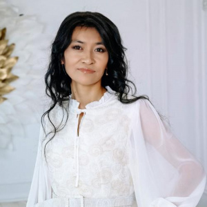 Песня Акижанова Гүлнұр – Ақ жаңбыр сағынышың ба