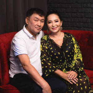 Песня Гүлзира Айдарбекова, Нұртас Айдарбеков – Сүйеді екем