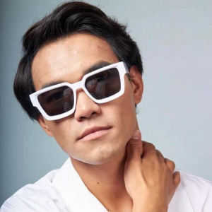 Песня Makhambet – Есіңе ал