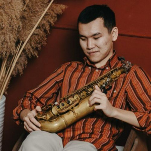 Песня Eralykhan Gizat – Jyraqtasyn