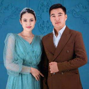 Песня Кішкенеев Хасенхан, Арайлым Асылханқызы – Тойла қазағым