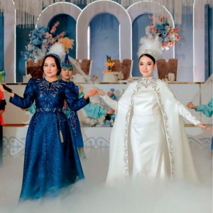 Песня Zhazira Bairbekova – Ұзату әні