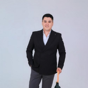 Песня Азамат Әлиакбар – Достарым