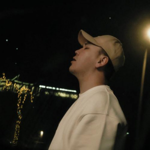 Песня Shokan Ualikhan – Түсінеді