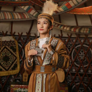 Песня Акижанова Гүлнұр – Өкінді гүлім