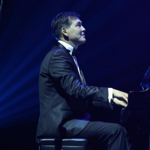 Песня Мақсат Жәутіков – Жүрегім-сенікі, менікі-Махаббат