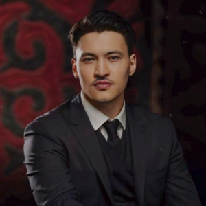 Песня Елбол Қуанбек – Мен қазақпын