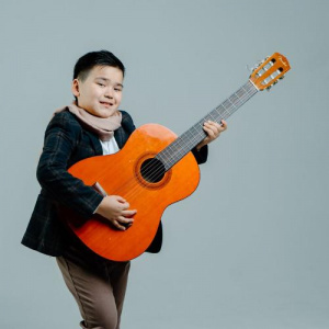 Песня Ернар Ермек – Ұстазым