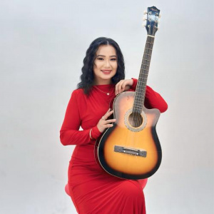 Песня Назерке Айлез – Сізді аңсап сағынып