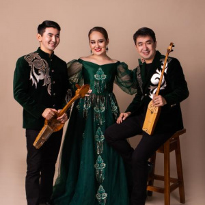 Песня Айзат Қарабек & Этнос тобы – Харарау