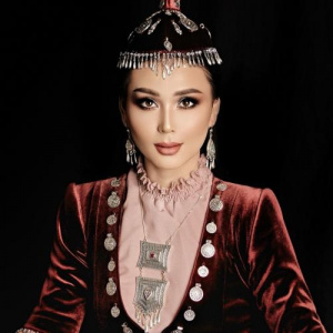 Песня Гүлзира Рақымжан – Шайға келіңдер