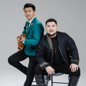 Песня Әлібек Ізбасар & Азико Асқар – Баласы жақсы болса!