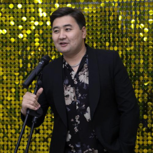 Песня Олжас Жеңіс – QYZYL ORAMAL (new version)