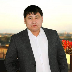 Песня Мақсат Өмірқұл – Қызыл гүлі Қызылорданың