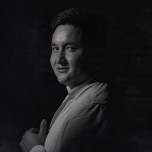 Песня Нұрхат Жүнісов – Мен сенің тұтқыныңмын