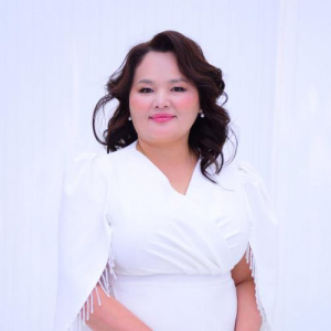 Песня Арайлым Абатқызы – Ақ құрдастарым әні