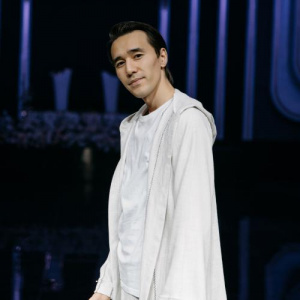 Песня Мәди Ахметқожа – Бақыт құшағында