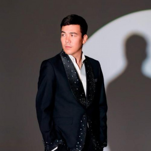 Песня Нұржан Шөмекей – Моншақты қыз