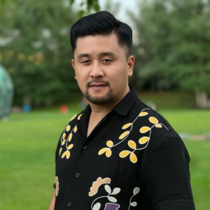 Песня Тұрғынәлі Дәуіт – Сенің гүл-гүл көйлегің