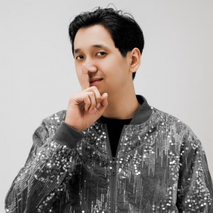 Песня Айдын Сәндібай – Сағындың ғой сен де мені