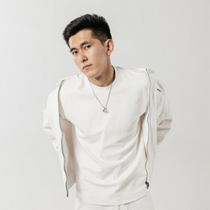 Песня ZHAN – ASYLYM