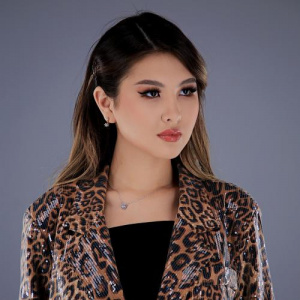 Песня Айым Асхатқызы – Айға