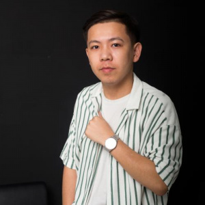 Песня Райымбек Өтепов – Суретші қыз